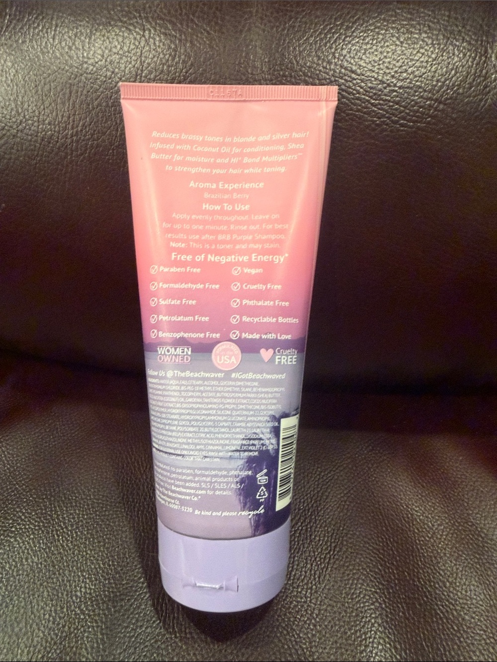 Beachwaver Co. BRB Blonde Purple Conditioner with Coconut Oil- Pink & Lavender - Picture 2 of 3